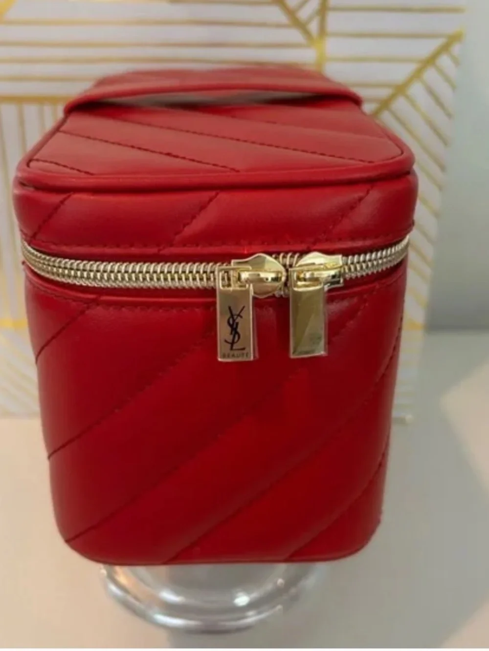 ❤️✨YSL Beauty Premium Vanity Rouge Case | Quilted Red | New in Box✨AUTHENTIC - Picture 6 of 12